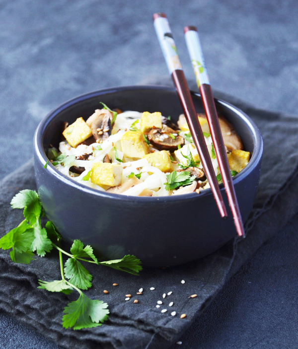 recette Nouilles de riz et tofu mariné citron confit et gingembre