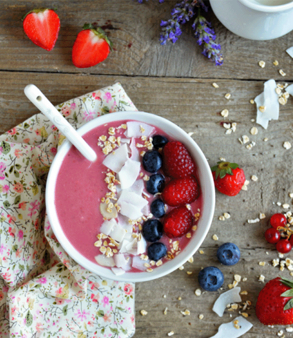 recette Smoothie bowl aux fruits rouges